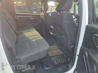 2023 Ram 1500 Big Horn Crew Cab Medium Bed - miniatura 16