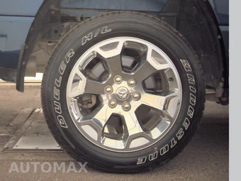 2023 Ram 1500 Big Horn Crew Cab Medium Bed - miniatura 11