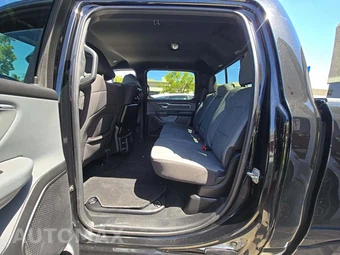 2023 Ram 1500 Big Horn Crew Cab Short Bed - miniatura 10