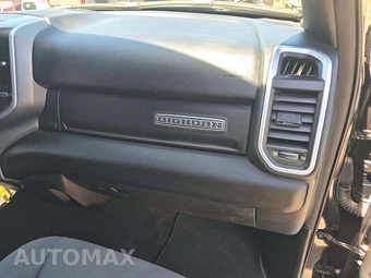 2023 Ram 1500 Big Horn Crew Cab Short Bed - miniatura 16