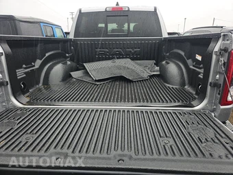 2023 Ram 1500 Big Horn Crew Cab Short Bed - miniatura 16