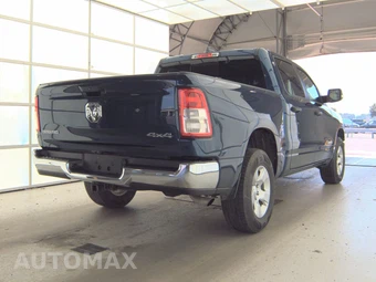 2023 Ram 1500 Big Horn Crew Cab Short Bed - miniatura 4