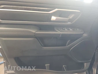 2023 Ram 1500 Big Horn Crew Cab Short Bed - miniatura 9