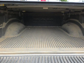 2023 Ram 1500 Big Horn Crew Cab Short Bed - miniatura 16