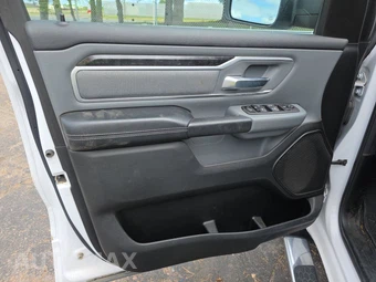 2023 Ram 1500 Big Horn Crew Cab Short Bed - miniatura 9
