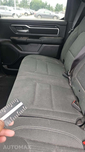 2023 Ram 1500 Big Horn Crew Cab Short Bed - miniatura 24