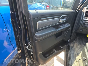 2023 Ram 1500 Big Horn Crew Cab Short Bed - miniatura 9
