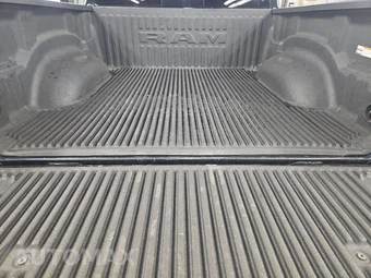 2023 Ram 1500 Big Horn Crew Cab Short Bed - miniatura 16