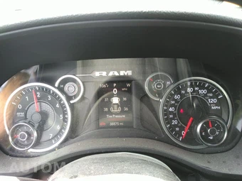 2023 Ram 1500 Big Horn Crew Cab Short Bed - miniatura 17