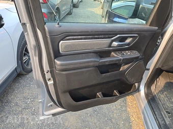 2023 Ram 1500 Big Horn Crew Cab Short Bed - miniatura 9