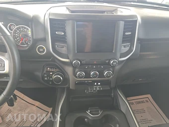 2023 Ram 1500 Big Horn Crew Cab Short Bed - miniatura 11