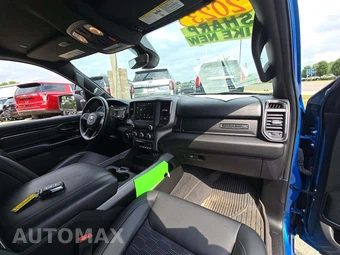 2023 Ram 1500 Big Horn Crew Cab Short Bed - miniatura 16