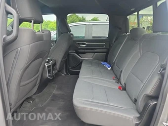2023 Ram 1500 Big Horn Crew Cab Short Bed - miniatura 16