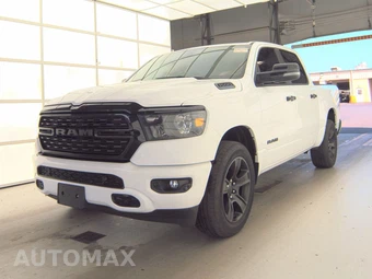 2023 Ram 1500 Big Horn Crew Cab Short Bed - samochód z USA z aukcji Manheim, oferta Kup Teraz w AUTOMAX