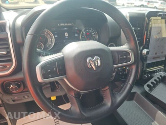 2023 Ram 1500 Big Horn Crew Cab Short Bed - miniatura 10