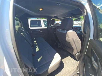 2023 Ram 1500 Big Horn Crew Cab Short Bed - miniatura 16