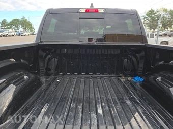 2023 Ram 1500 Big Horn Crew Cab Short Bed - miniatura 16