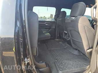 2023 Ram 1500 Big Horn Crew Cab Short Bed - miniatura 14
