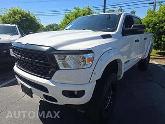 2023 Ram 1500 Big Horn Crew Cab Short Bed - samochód z USA z aukcji Manheim, oferta Kup Teraz w AUTOMAX