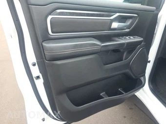 2023 Ram 1500 Big Horn Crew Cab Short Bed - miniatura 9