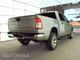 2023 Ram 1500 Big Horn Crew Cab Short Bed - miniatura 4