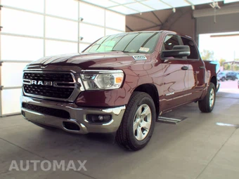 2023 Ram 1500 Big Horn Crew Cab Short Bed - samochód z USA z aukcji Manheim, oferta Kup Teraz w AUTOMAX