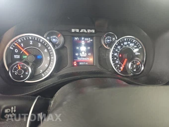 2023 Ram 1500 Big Horn Crew Cab Short Bed - miniatura 12