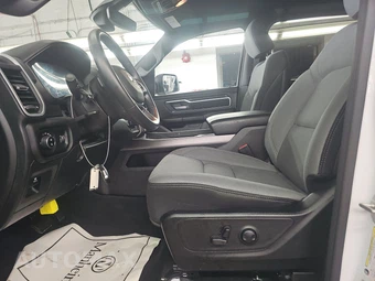 2023 Ram 1500 Big Horn Crew Cab Short Bed - miniatura 7