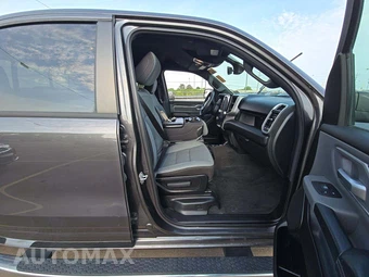 2023 Ram 1500 Big Horn Crew Cab Short Bed - miniatura 18