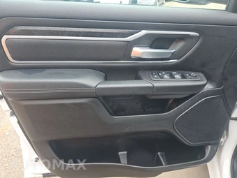 2023 Ram 1500 Big Horn Crew Cab Short Bed - miniatura 9