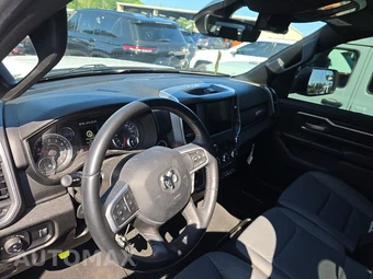 2023 Ram 1500 Big Horn Crew Cab Short Bed - miniatura 11