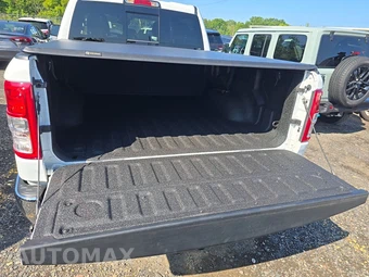 2023 Ram 1500 Big Horn Crew Cab Short Bed - miniatura 16