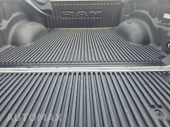 2023 Ram 1500 Big Horn Crew Cab Short Bed - miniatura 16