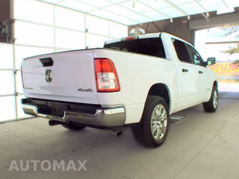 2023 Ram 1500 Big Horn Crew Cab Short Bed - miniatura 4