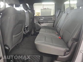 2023 Ram 1500 Big Horn Crew Cab Short Bed - miniatura 13