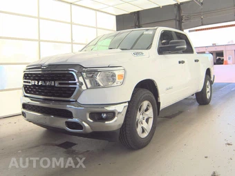 2023 Ram 1500 Big Horn Crew Cab Short Bed - samochód z USA z aukcji Manheim, oferta Kup Teraz w AUTOMAX