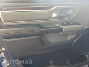 2023 Ram 1500 Big Horn Crew Cab Short Bed - miniatura 9