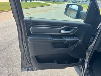 2023 Ram 1500 Big Horn Crew Cab Short Bed - miniatura 12