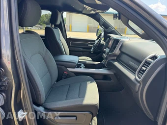 2023 Ram 1500 Big Horn Crew Cab Short Bed - miniatura 16