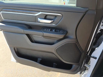 2023 Ram 1500 Big Horn Crew Cab Short Bed - miniatura 9
