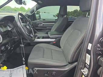 2023 Ram 1500 Big Horn Crew Cab Short Bed - miniatura 13