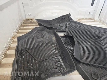 2023 Ram 1500 Big Horn Crew Cab Short Bed - miniatura 16