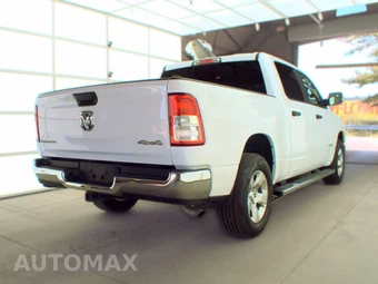 2023 Ram 1500 Big Horn Crew Cab Short Bed - miniatura 4