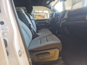 2023 Ram 1500 Big Horn Crew Cab Short Bed - miniatura 8