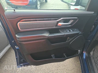 2023 Ram 1500 Big Horn Crew Cab Short Bed - miniatura 9
