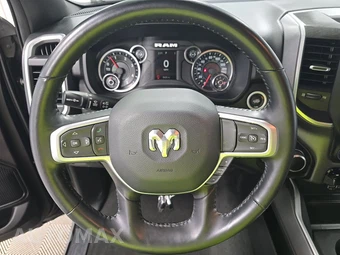 2023 Ram 1500 Big Horn Crew Cab Short Bed - miniatura 10