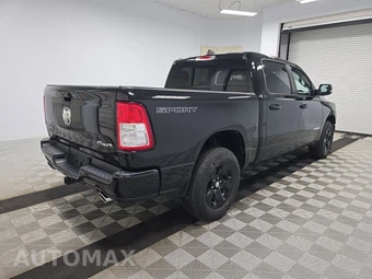 2023 Ram 1500 Big Horn Crew Cab Short Bed - miniatura 4