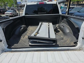 2023 Ram 1500 Big Horn Crew Cab Short Bed - miniatura 19