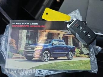 2023 Ram 1500 Big Horn Crew Cab Short Bed - miniatura 29