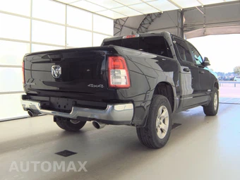 2023 Ram 1500 Big Horn Crew Cab Short Bed - miniatura 4
